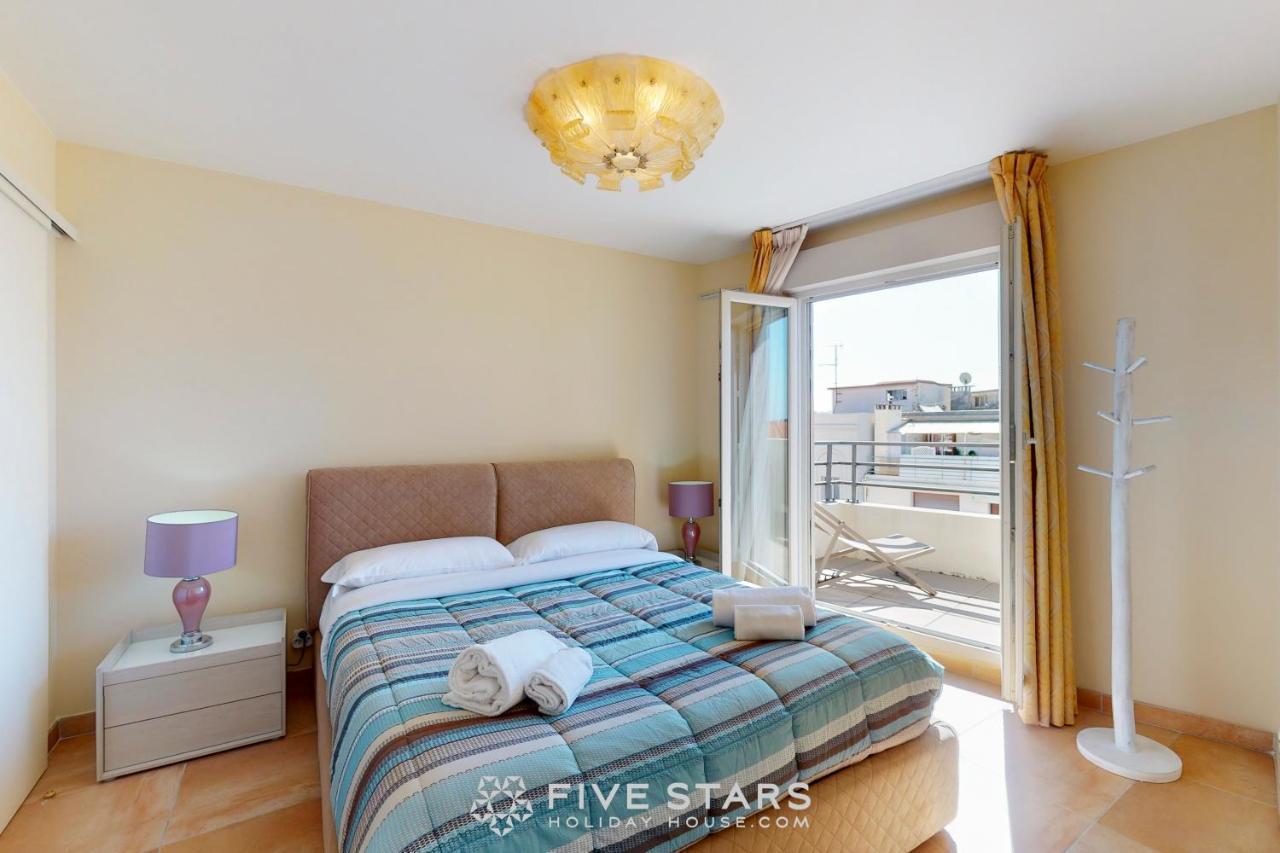 Luxury Beach Five Stars Holiday House Νίκαια Εξωτερικό φωτογραφία